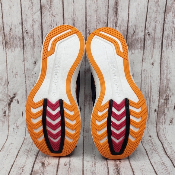 NEW Saucony Endorphin Pro Running Shoes - Picture 7 of 7